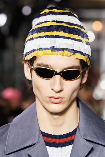 Look 44
